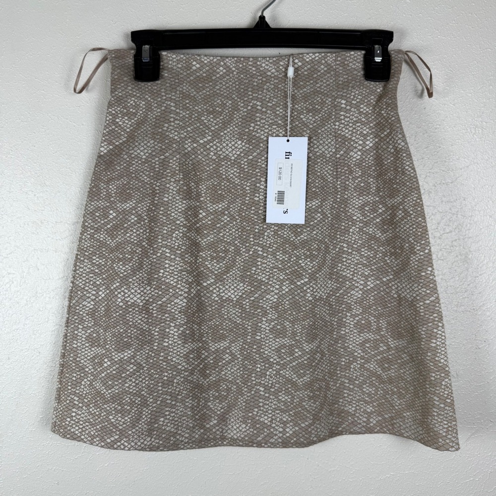 Finders Keepers Olivia Skirt Snakeskin Animal Print Mini Tan White Size 6 NEW